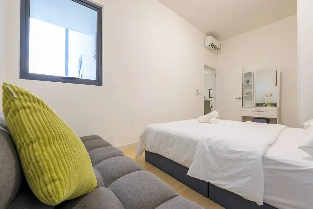Luxury Residence Sky Garden Near Trx Mall 100Mbps 吉隆坡 0*,  马来西亚