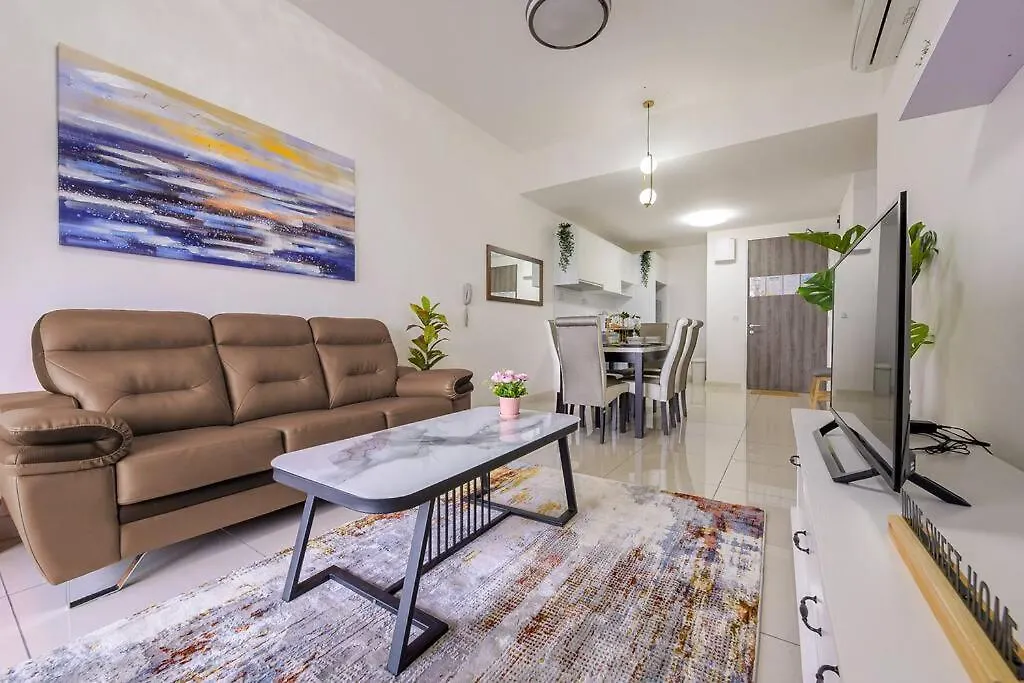 Luxury Residence Sky Garden Near Trx Mall 100Mbps 吉隆坡 公寓